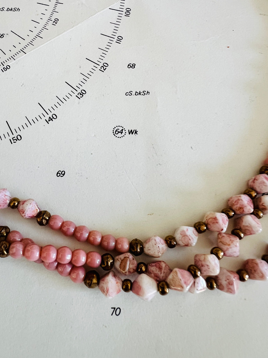 Poederroze vintage ketting