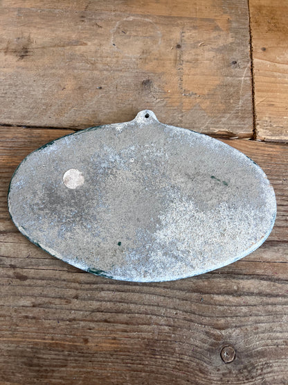 Franse prijs plaquette 1982, vintage metalen plaquette, groene metalen plaquette, decoratief metalen wandobject, antieke prijs plaquette, Frans vintage decor, metalen wanddecoratie, 1980s vintage decoratie