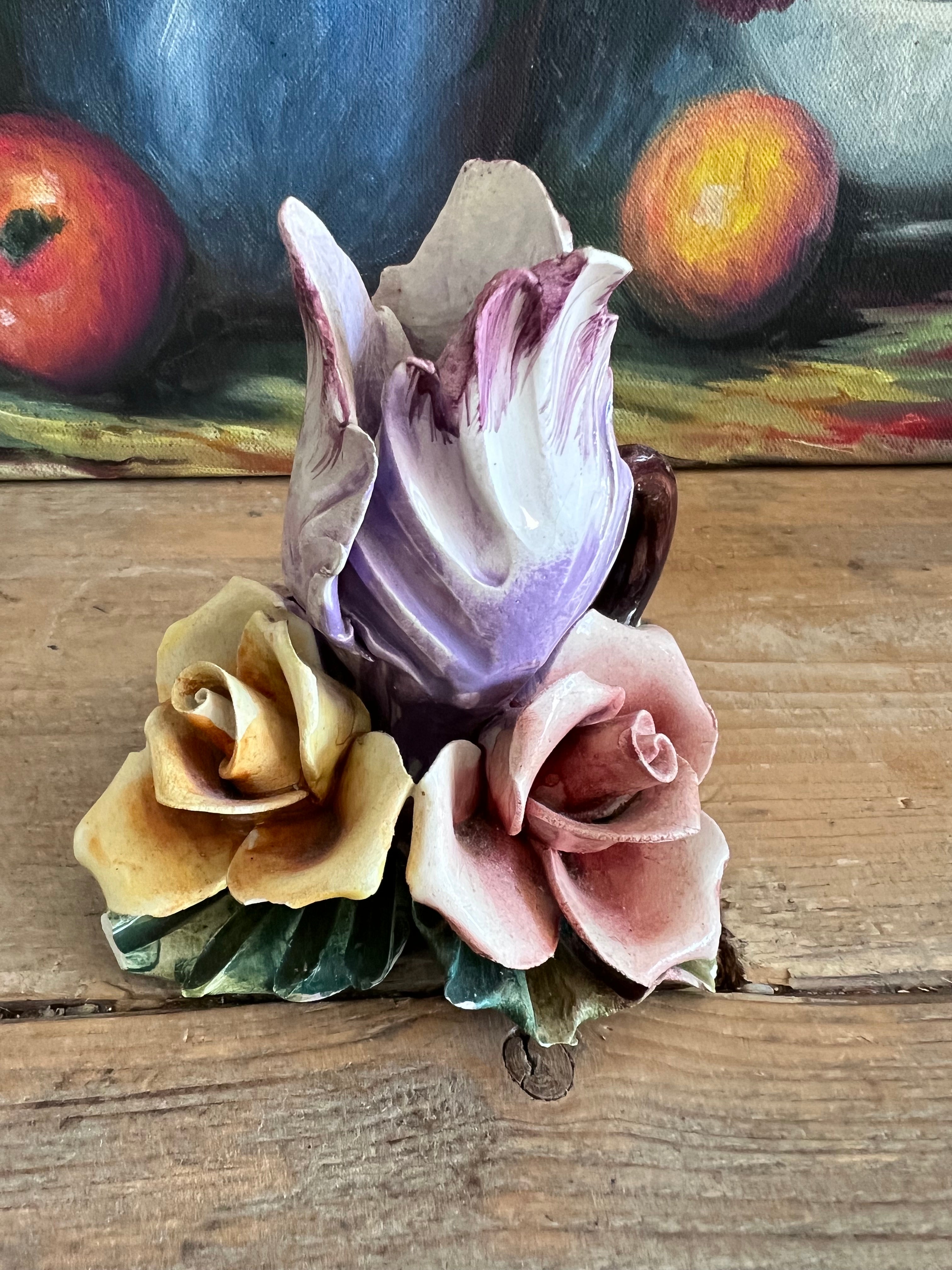 Capodimonte Bassano kandelaar met bloem en rozen