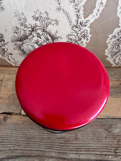 Tomado voorraadbus, vintage voorraadbus, voorraadbus roodt beige, Tomado voorraadbus met kinderen, retro voorraadbus, voorraadbus keuken, lucht- en vochtdichte voorraadbus, decoratieve voorraadbus.