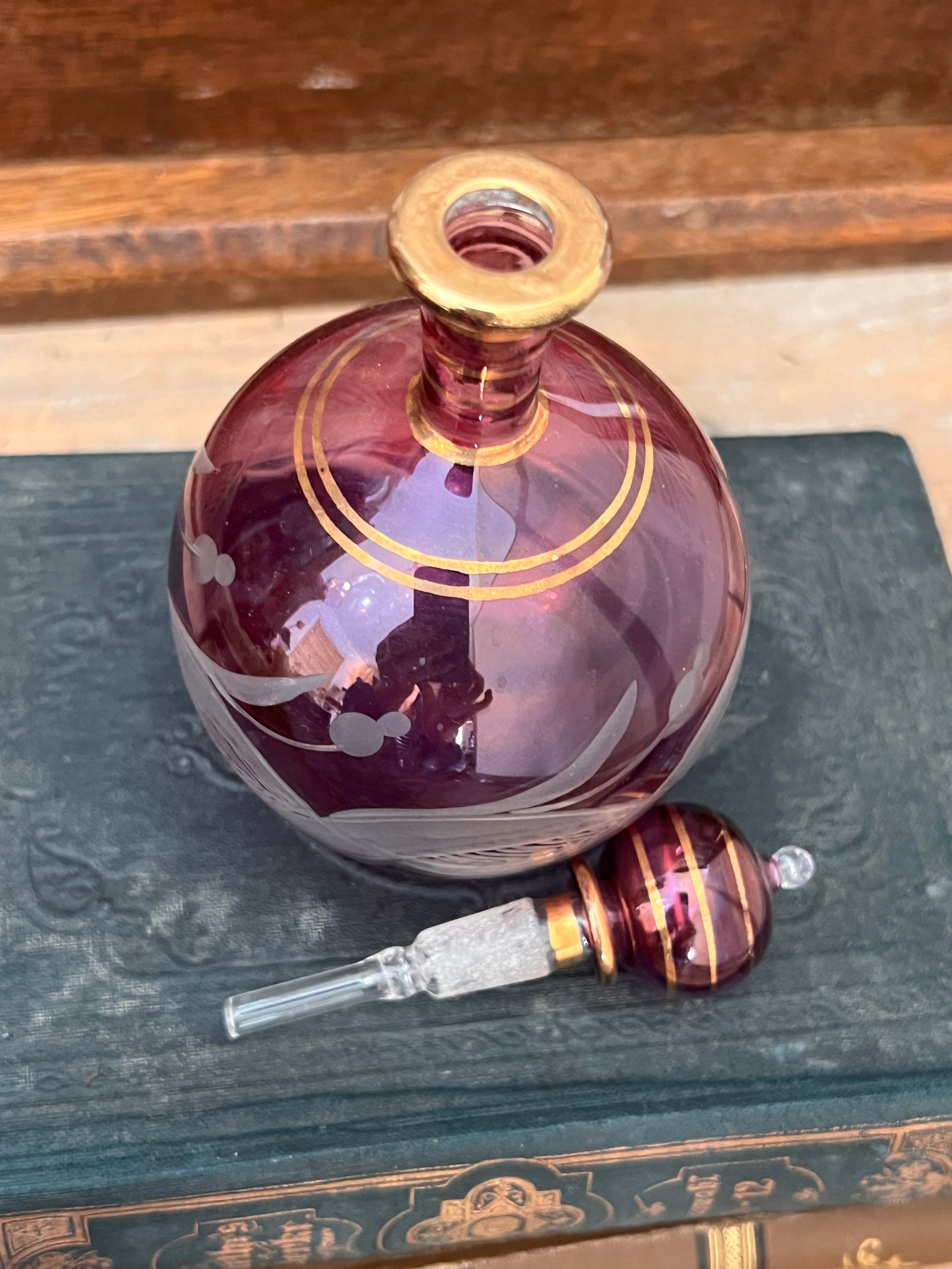 Parfumflesje uit Egypte Magenta