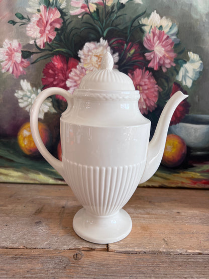 Wedgwood Edme koffiepot, Wedgwood vintage koffiepot, groene stempel Wedgwood, antieke koffiepot Wedgwood, Wedgwood servies, vintage porselein, klassieke koffiepot, Wedgwood Edme porselein, verzamelobject Wedgwood, originele Wedgwood koffiepot, groen stempel