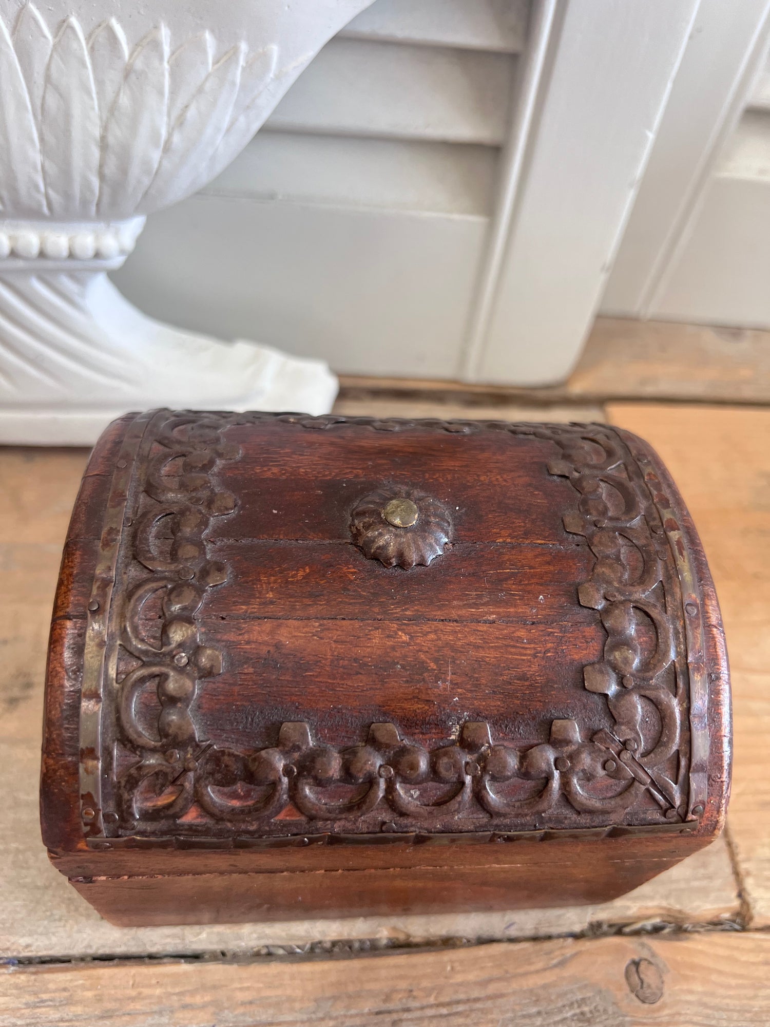 Houten schatkistje met messing beslag