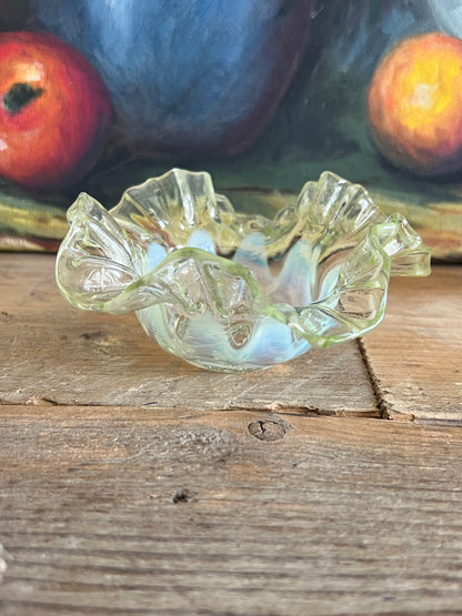 Belle epoque schaaltje glas