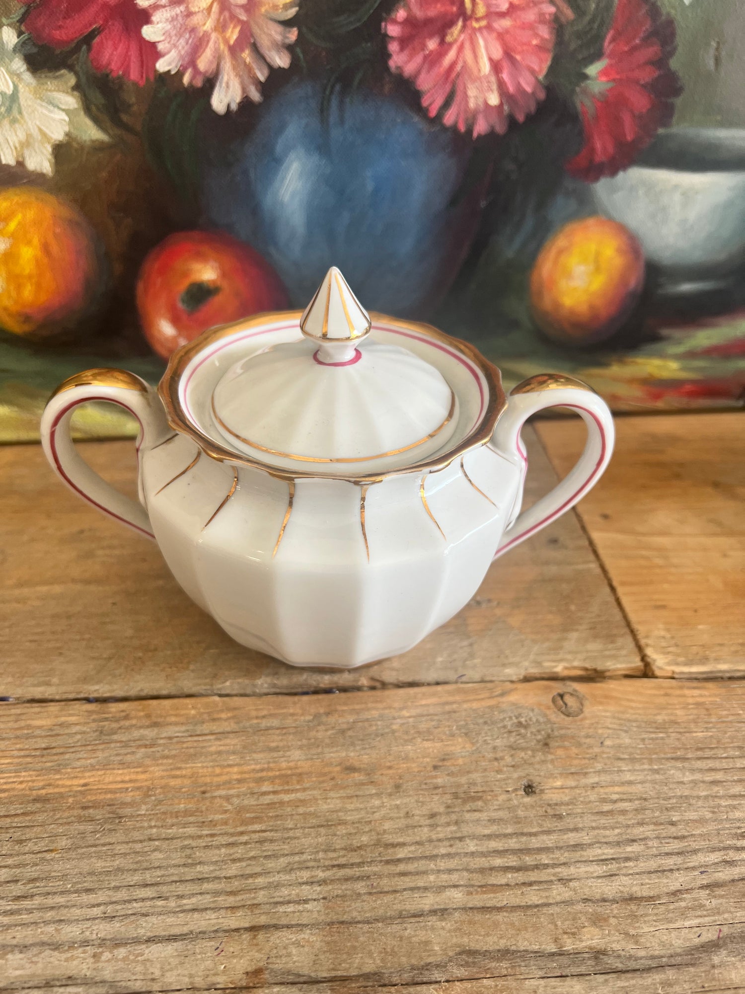 Vintage suikerpot met sierlijke details