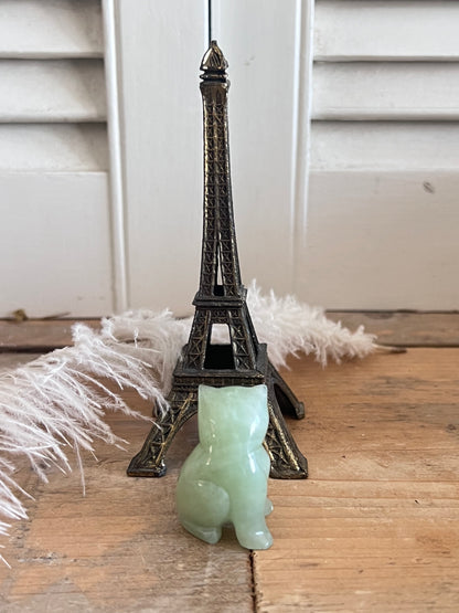 kat beeldje jade, jade kattenbeeldje, jade beeldje kat kopen, decoratief jade beeldje, handgemaakte jade sculptuur, kattenbeeldje cadeau, jade kunstwerk, kat beeldje natuursteen, spiritueel jade beeldje.