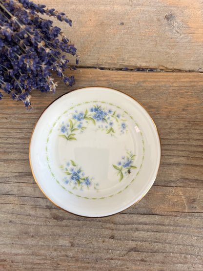 Flower of the month Royal Albert bonbonschaaltje 